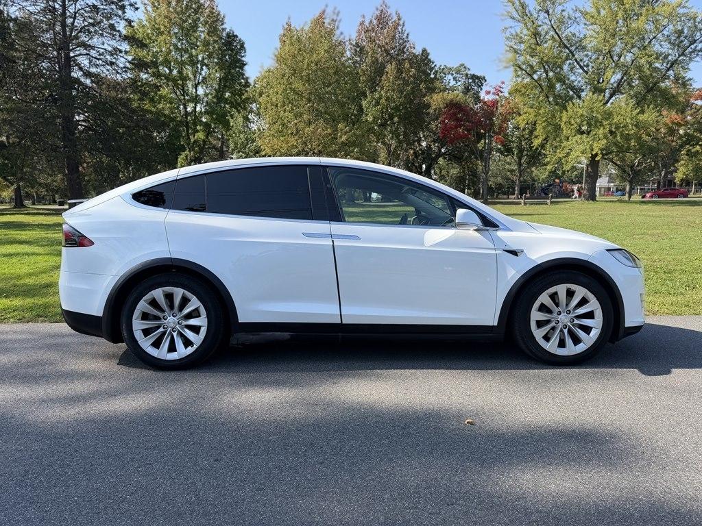 Tesla Model X  2017
