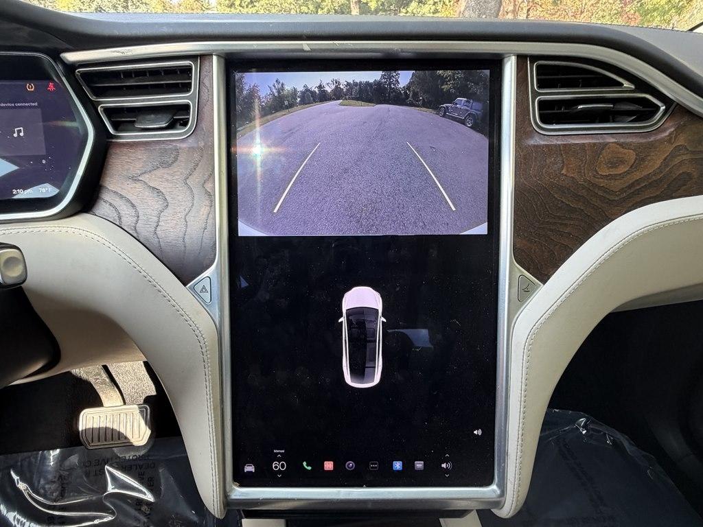Tesla Model X  2017
