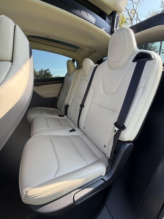 Tesla Model X  2017