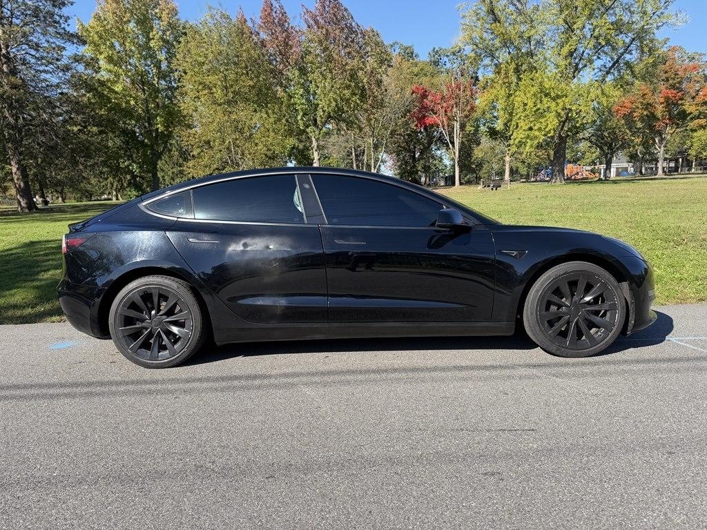 Tesla Model 3  2022