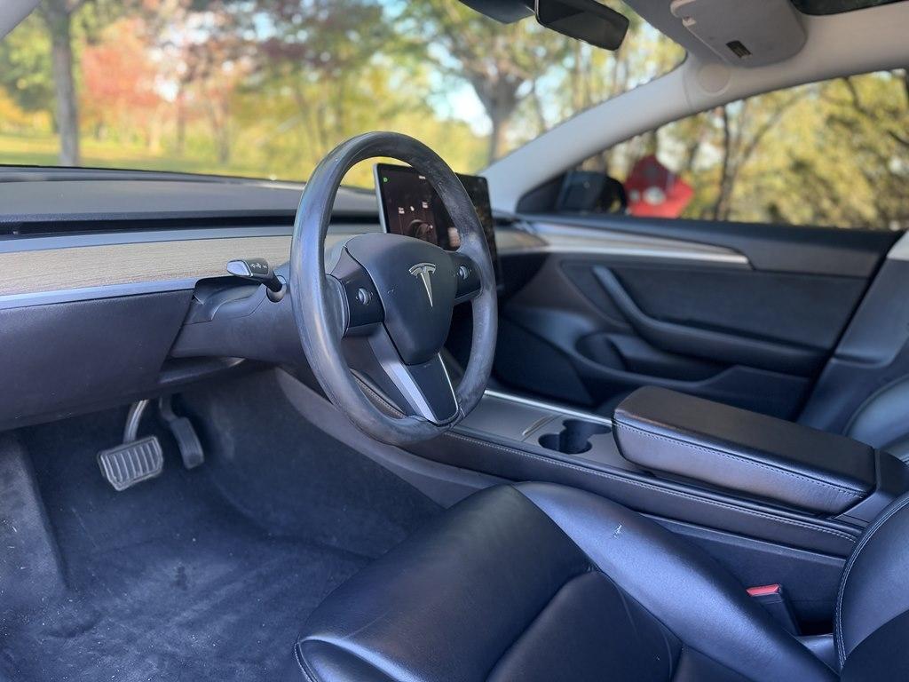 Tesla Model 3  2022