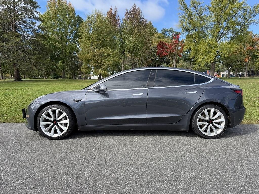 Tesla Model 3  2018