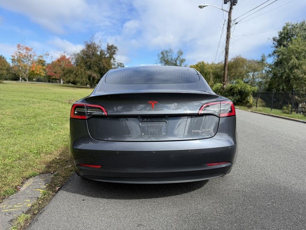 Tesla Model 3  2018