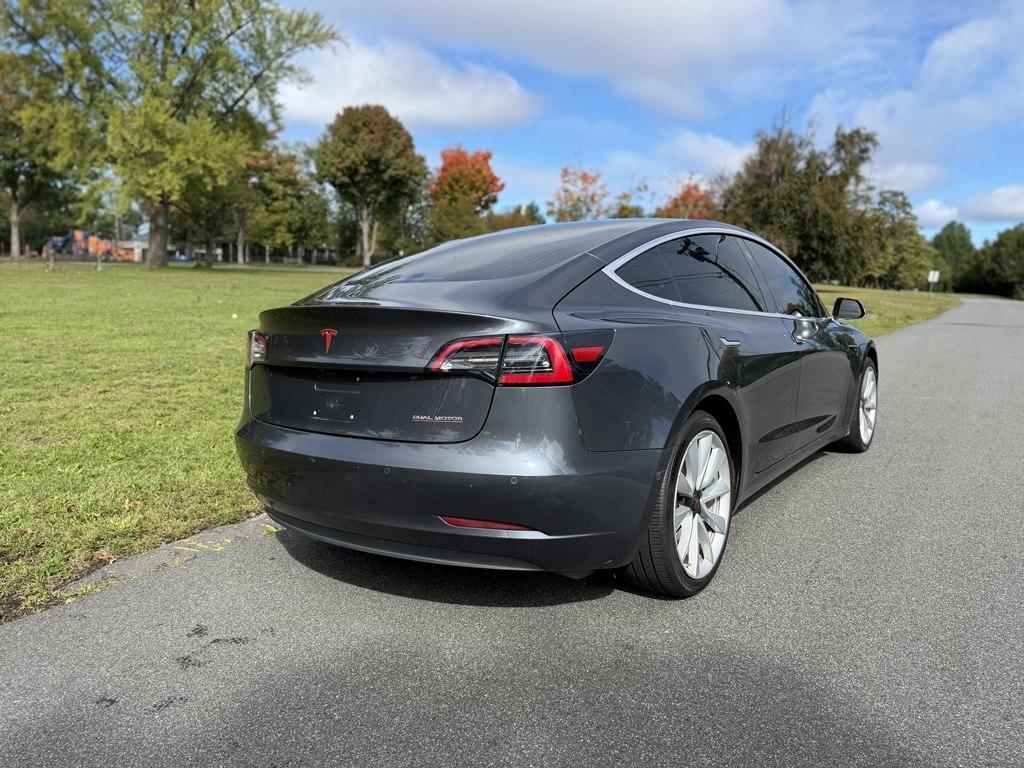 Tesla Model 3  2018