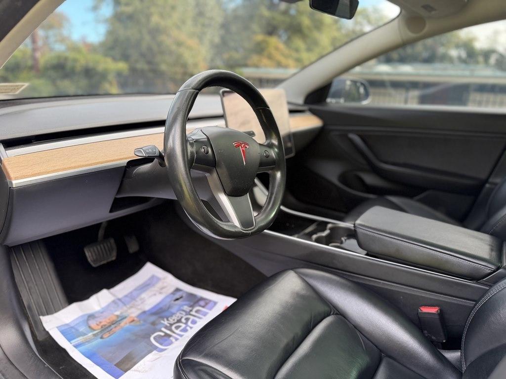 Tesla Model 3  2018