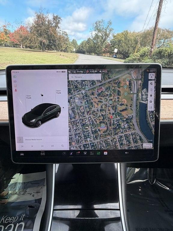 Tesla Model 3  2018