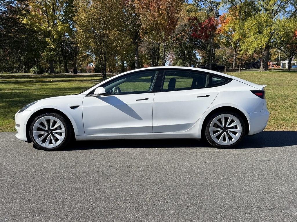 Tesla Model 3  2022