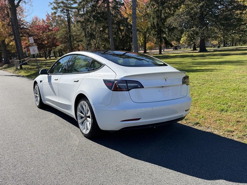Tesla Model 3  2022