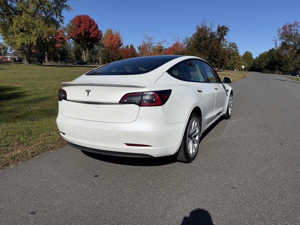 Tesla Model 3  2022