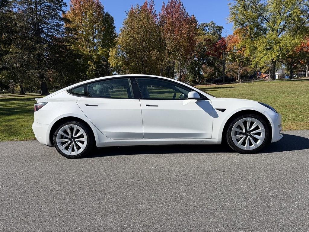 Tesla Model 3  2022