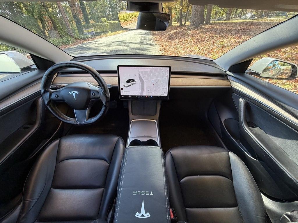 Tesla Model 3  2022