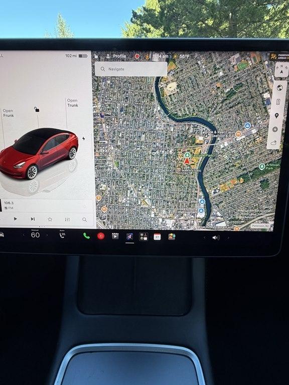 Tesla Model 3  2022