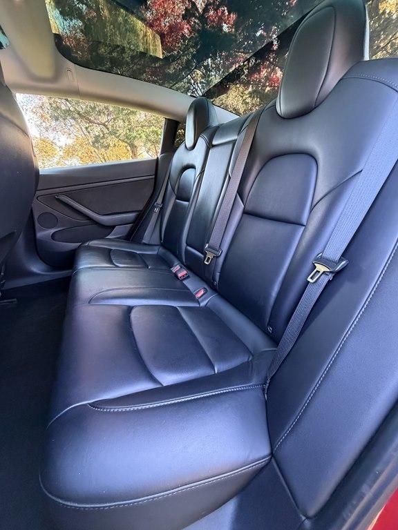Tesla Model 3  2022