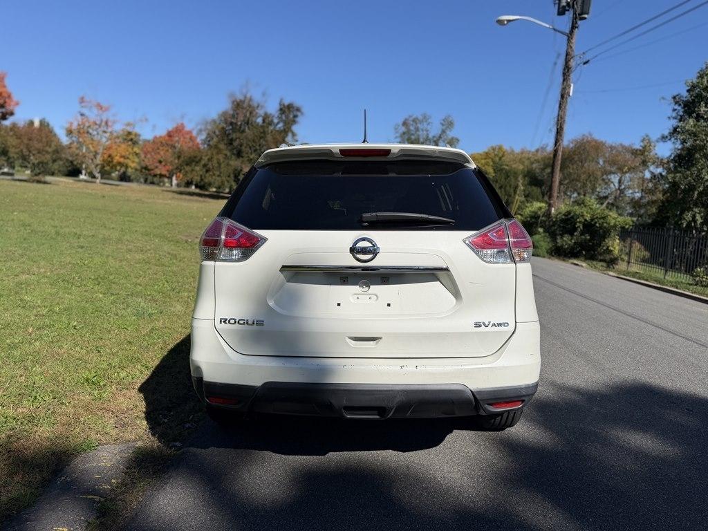 Nissan Rogue  2015