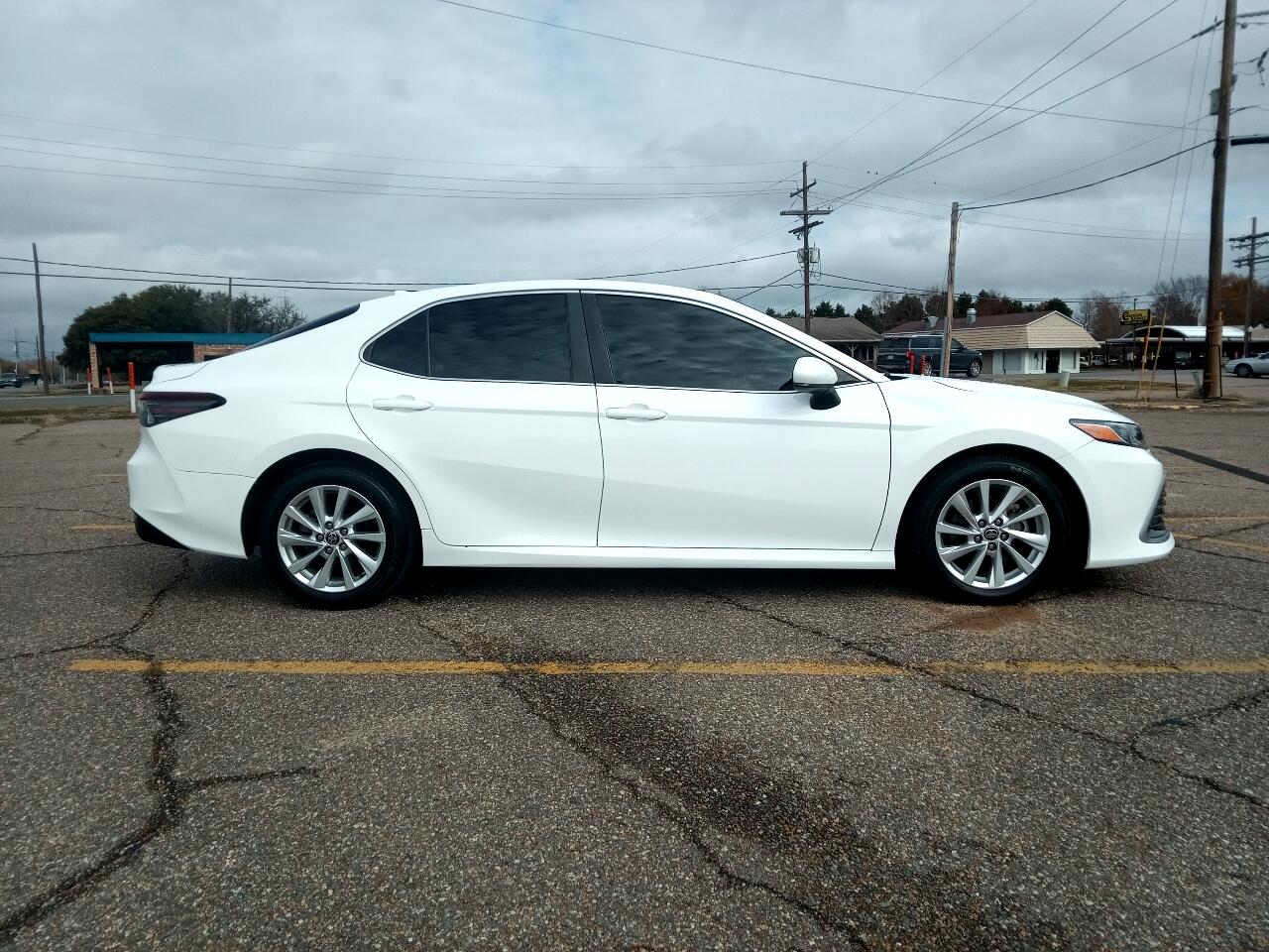 Toyota Camry LE 2021