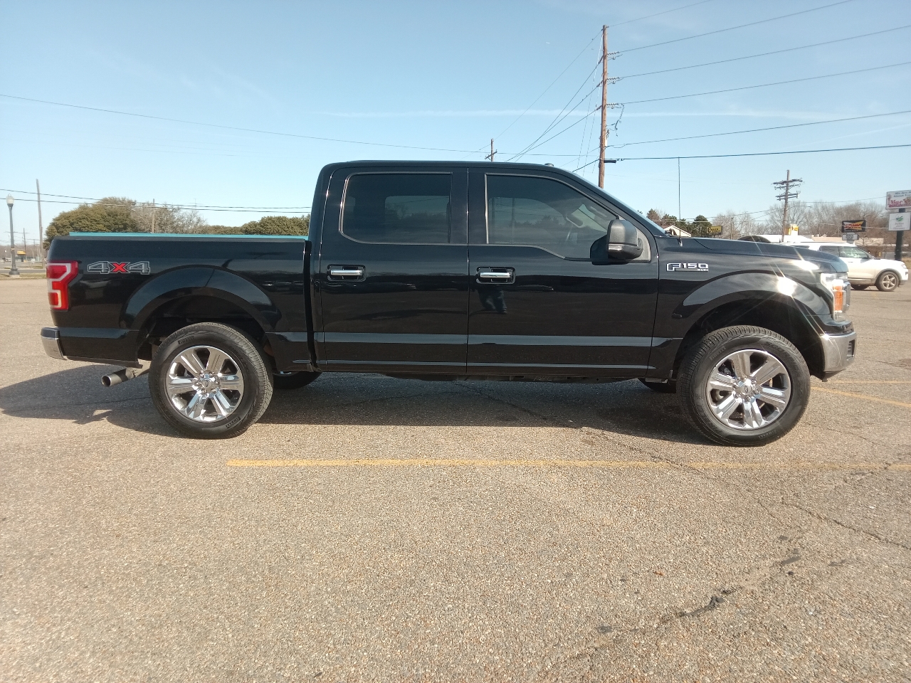 Ford F-150 4WD SuperCrew 139" XLT 2018
