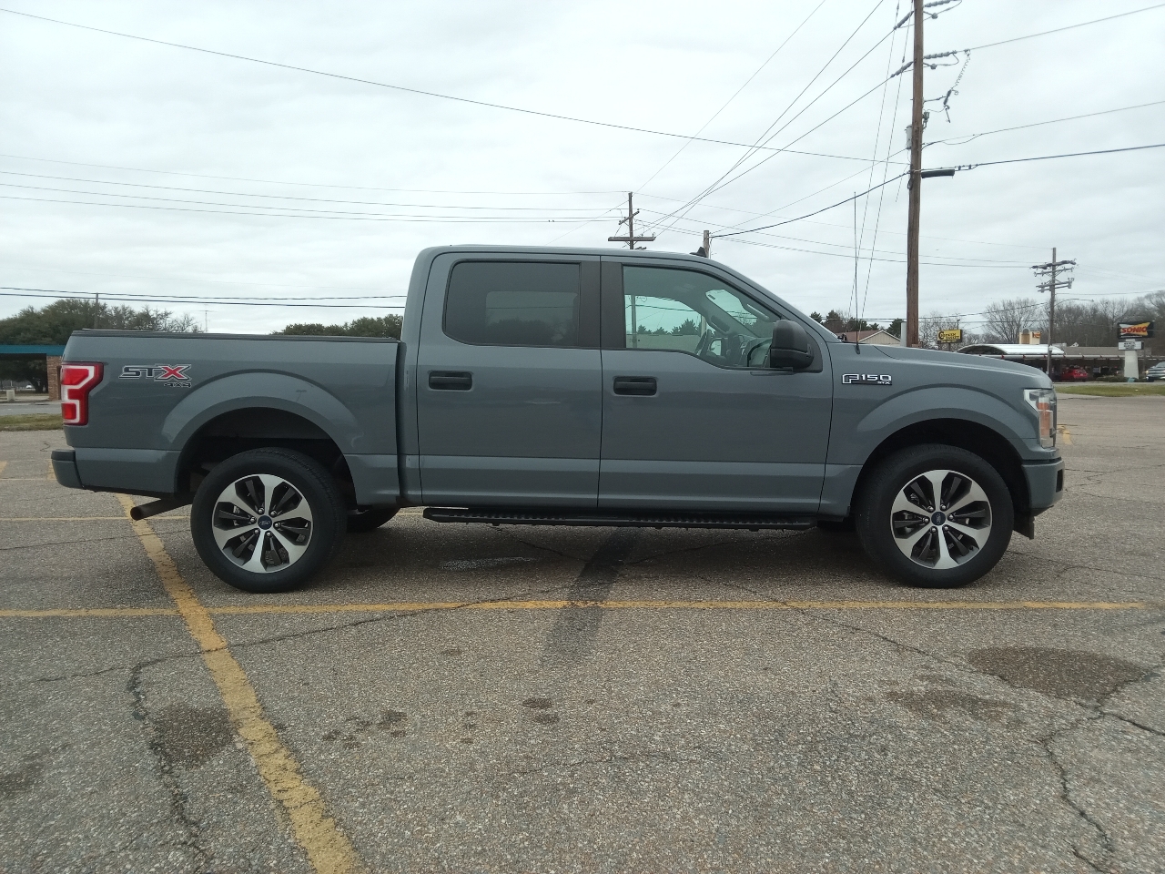 Ford F-150 4WD SuperCrew 145" STX 2020