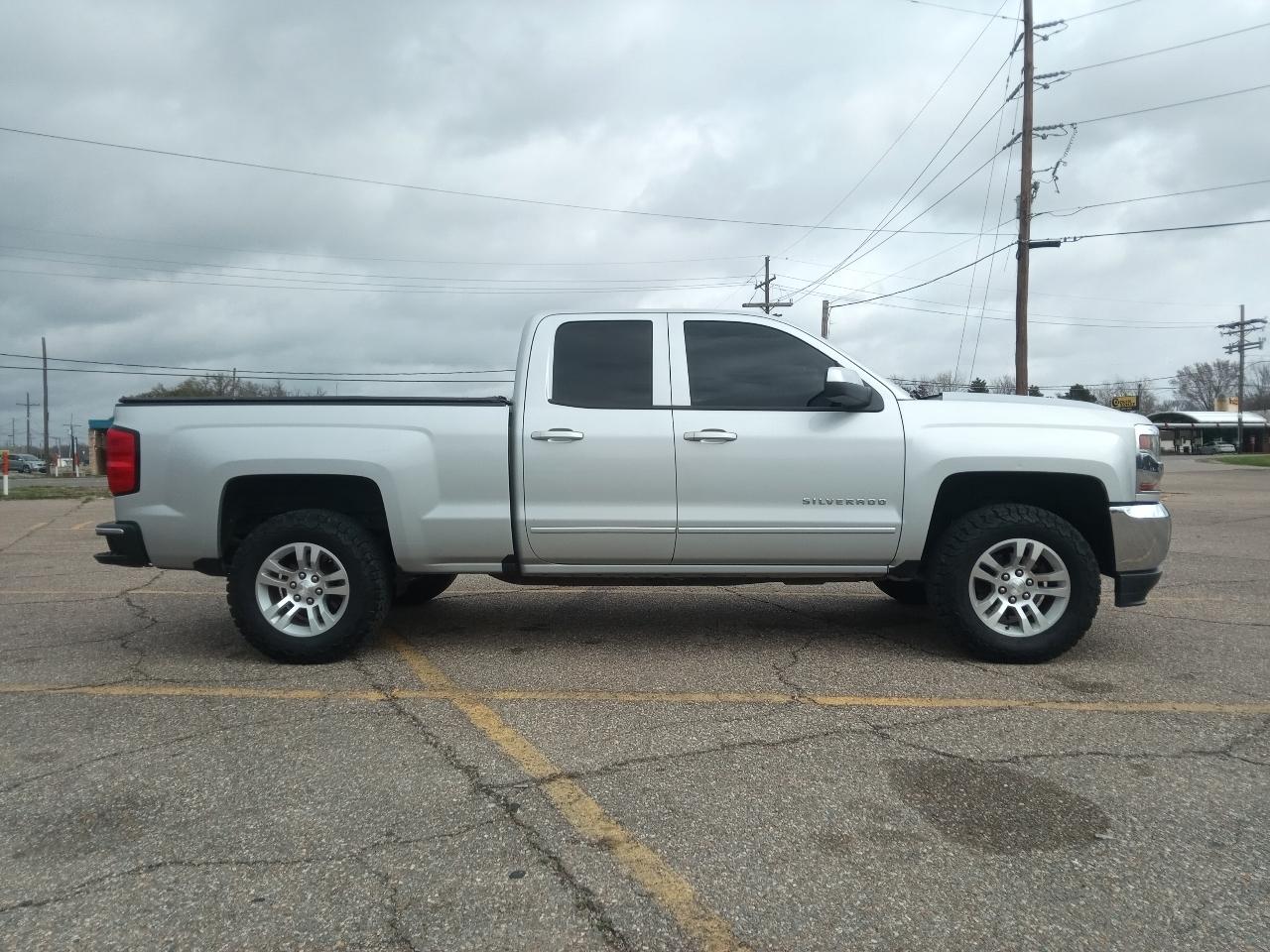 Chevrolet Silverado 1500 2WD Crew Cab 143.5" LT 2016
