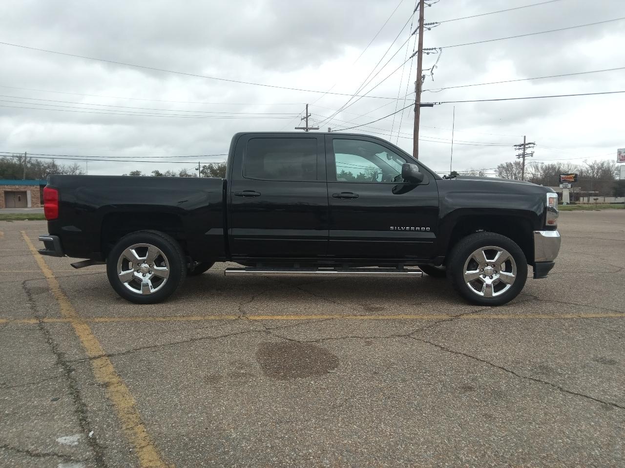 Chevrolet Silverado 1500 2WD Crew Cab 143.5" LT 2017