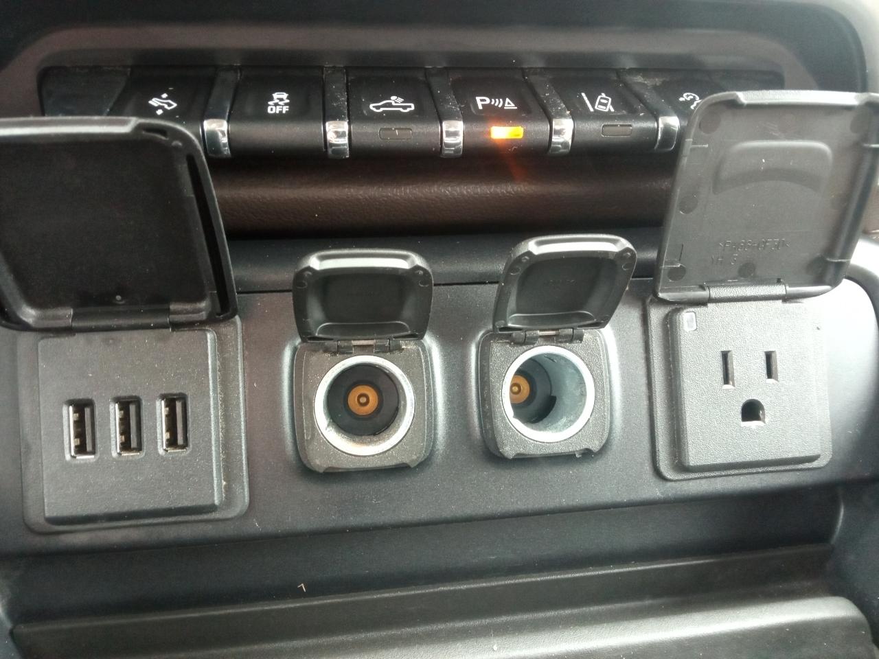 GMC Sierra 1500 4WD Crew Cab 143.5" SLT 2015