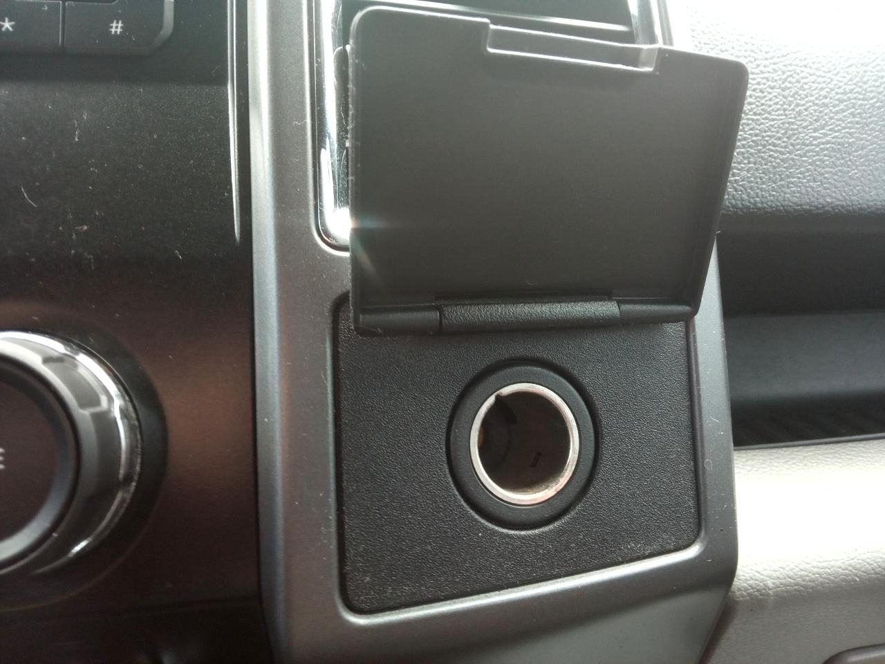 Ford F-150 2WD SuperCrew 139" XLT 2016