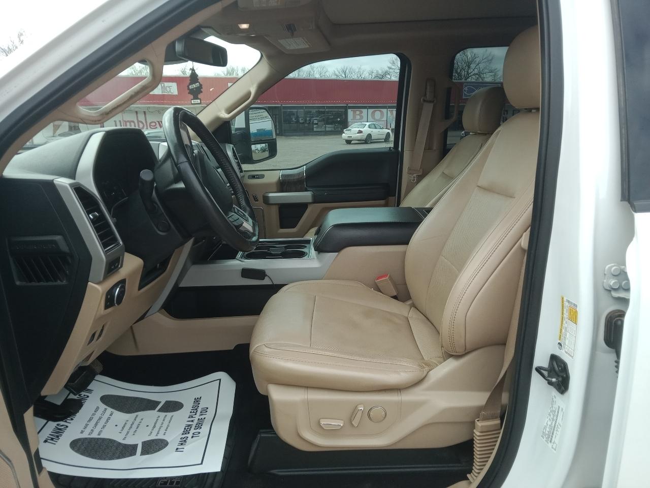 Ford F-250 SD Lariat Crew Cab 4WD 2019