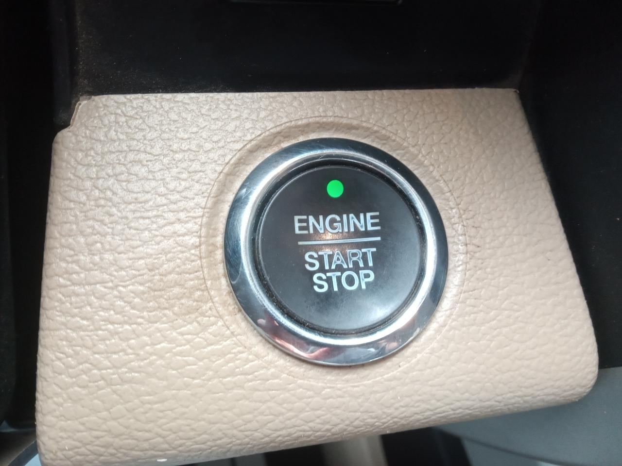 Ford F-250 SD Lariat Crew Cab 4WD 2019