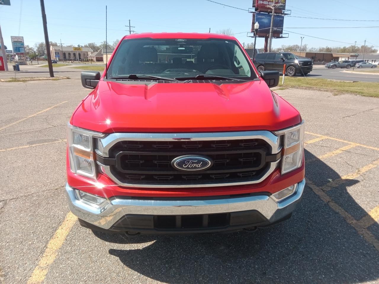 Ford F-150 4WD SuperCrew 139" XLT 2022