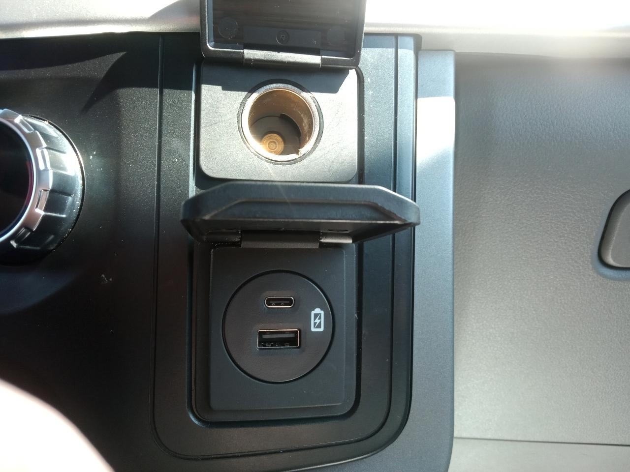 Ford F-150 4WD SuperCrew 139" XLT 2022