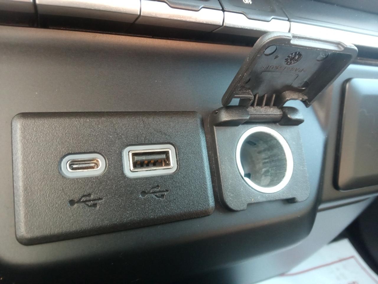 Chevrolet Silverado 2500HD 2WD Reg Cab 133" LT 2020