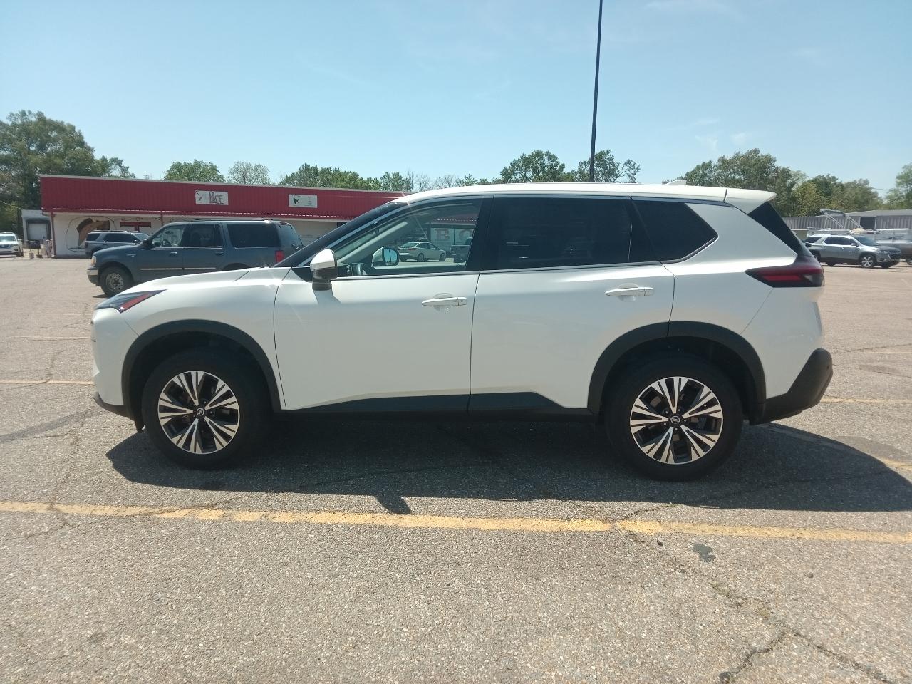 Nissan Rogue SV 2021