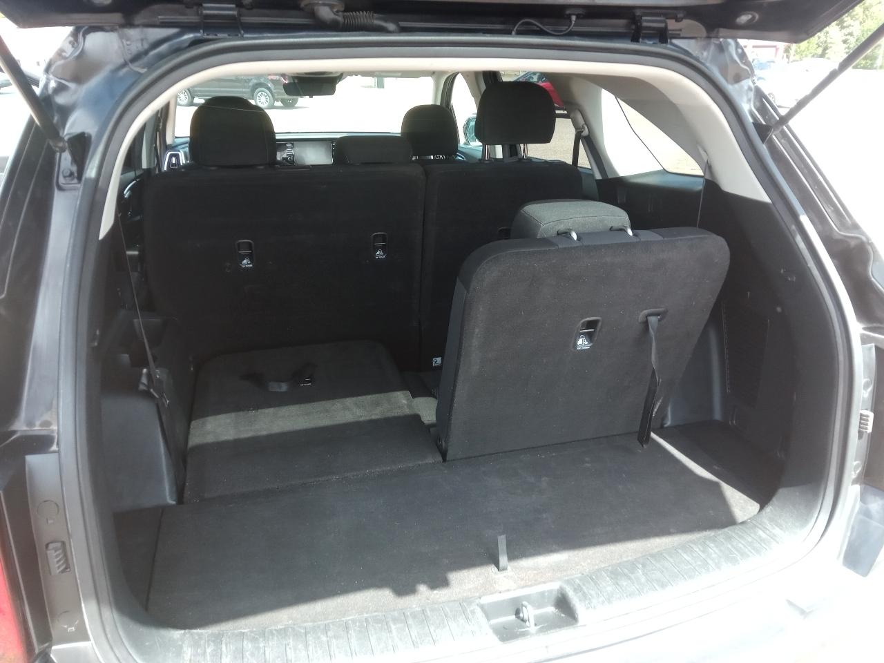 Kia Sorento LX 2WD 2023