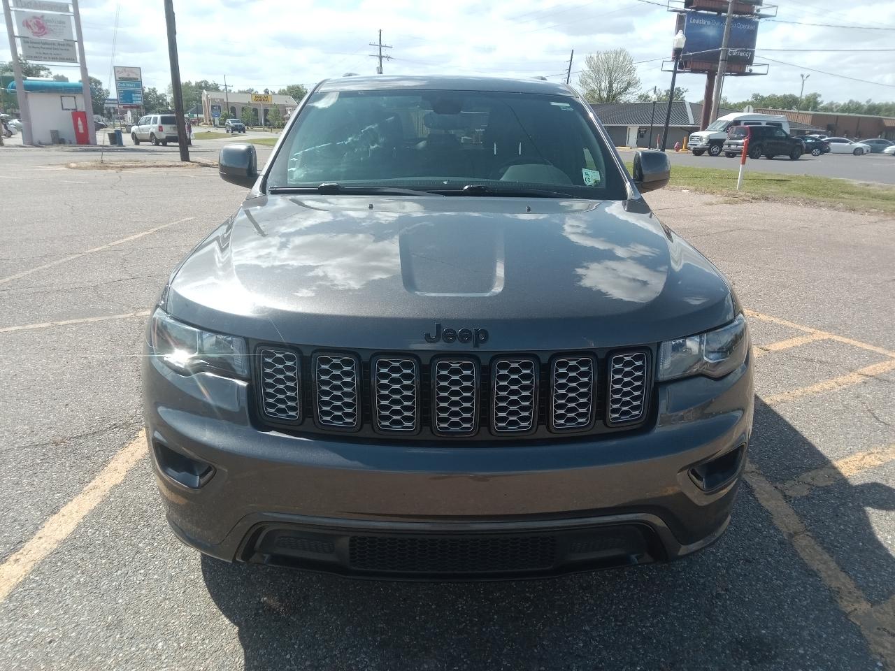 Jeep Grand Cherokee Laredo 2WD 2020