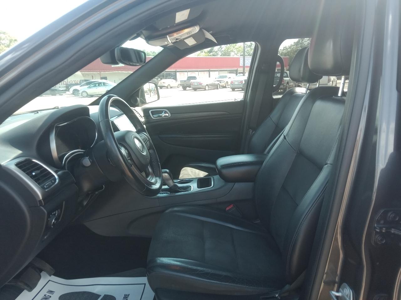 Jeep Grand Cherokee Laredo 2WD 2020