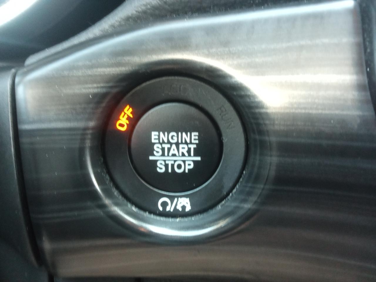 Jeep Grand Cherokee Laredo 2WD 2020