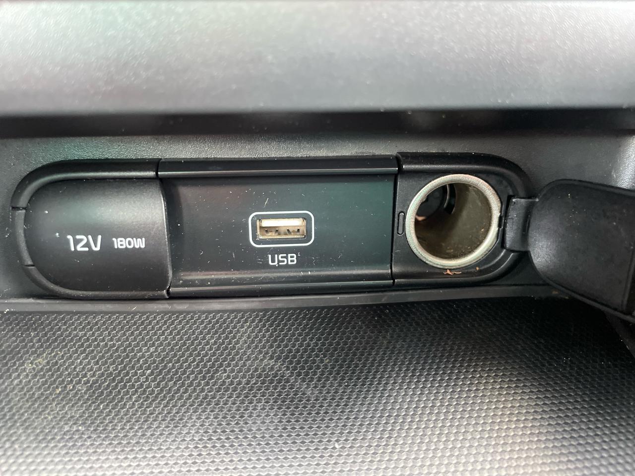 Kia Soul LX CVT 2022