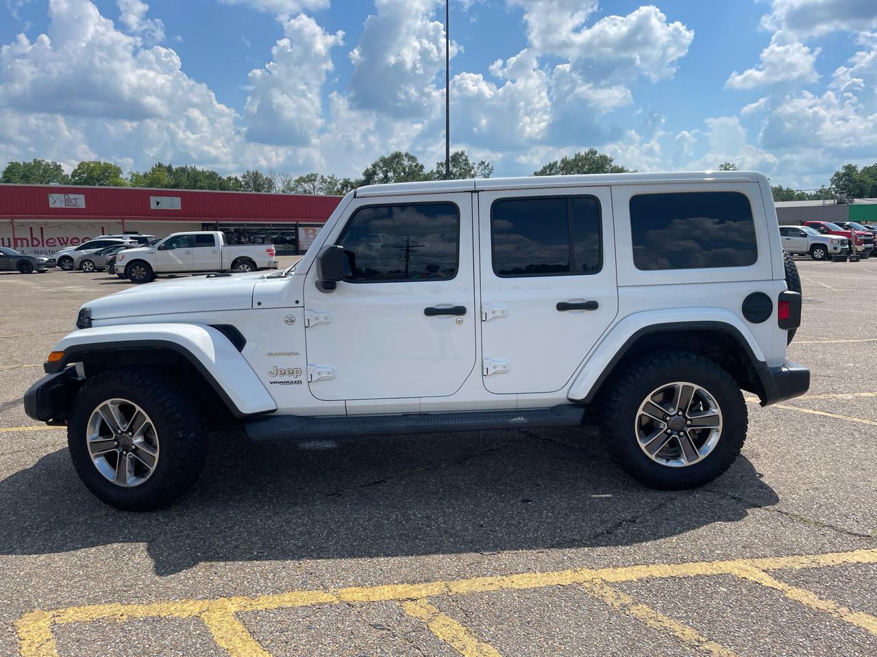 Jeep Wrangler Unlimited Sahara 2021
