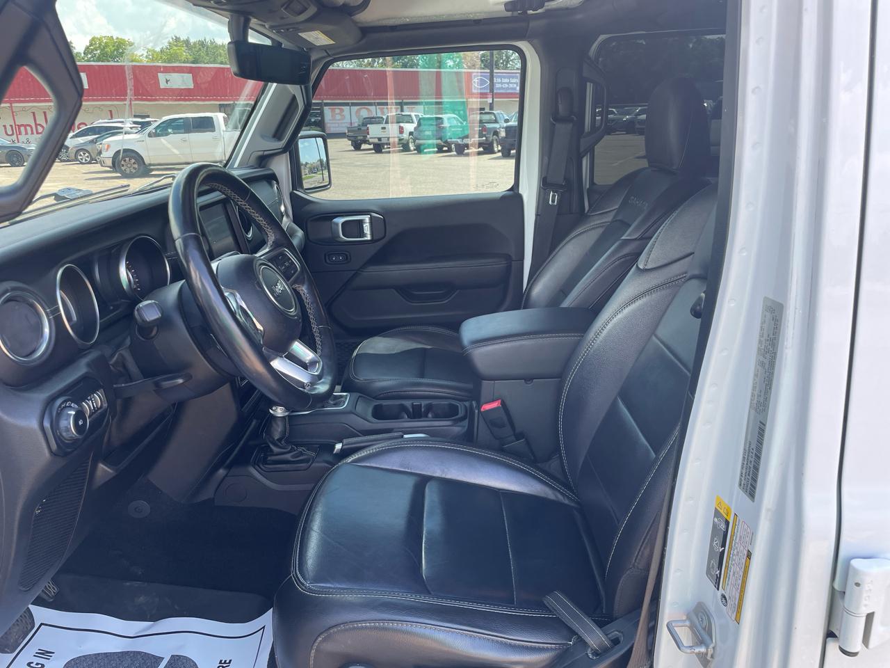 Jeep Wrangler Unlimited Sahara 2021