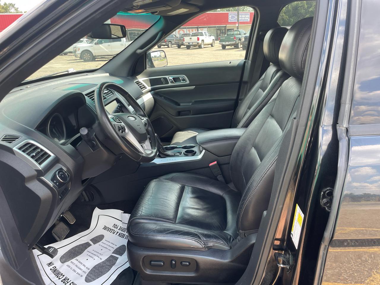 Ford Explorer 2WD 4dr V6 XLT 2015