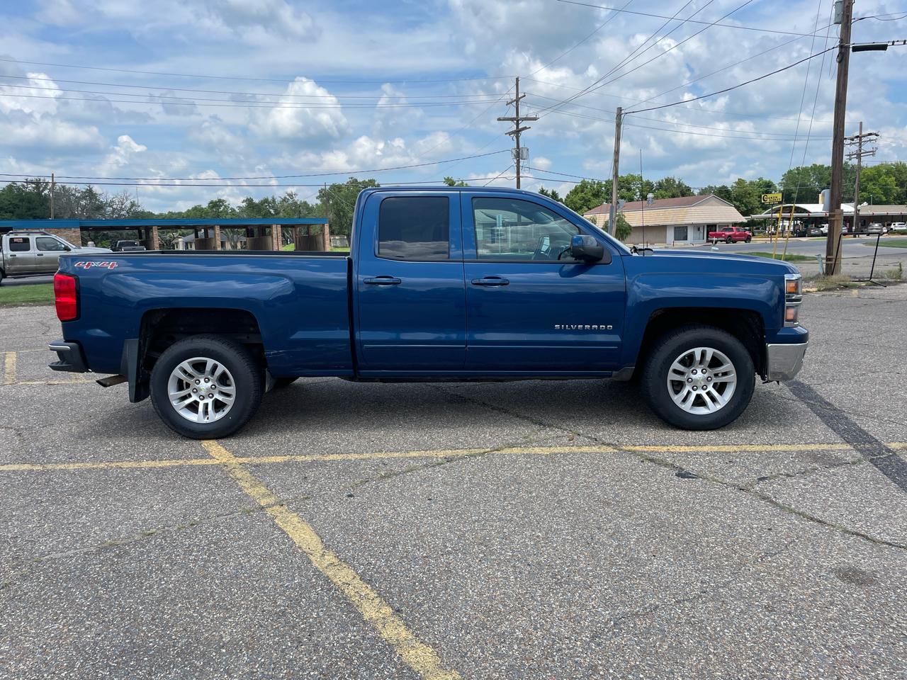Chevrolet Silverado 1500 4WD Crew Cab 143.5" LT 2015