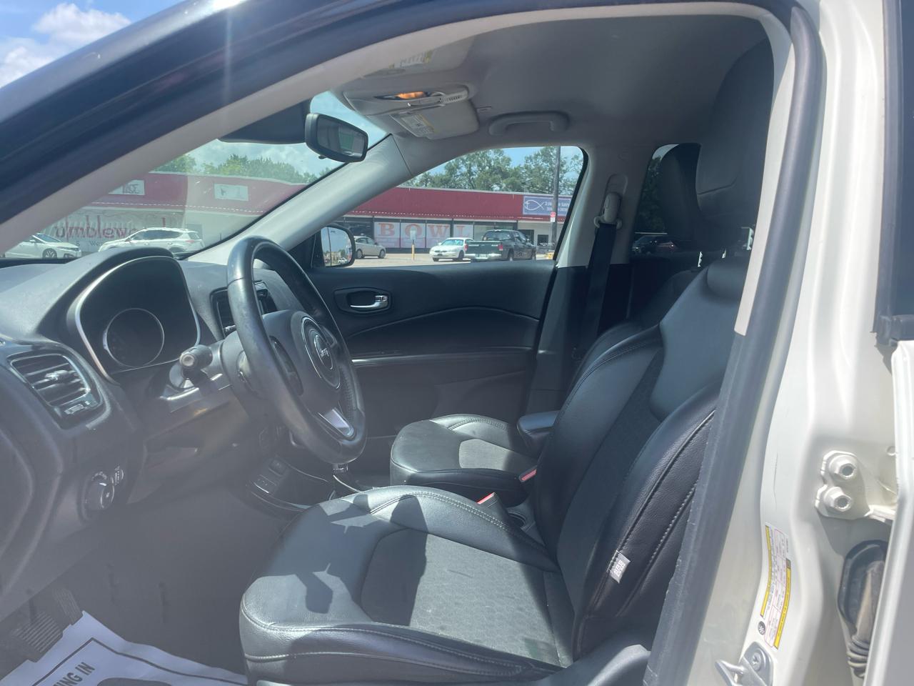 Jeep Compass Latitude FWD 2019