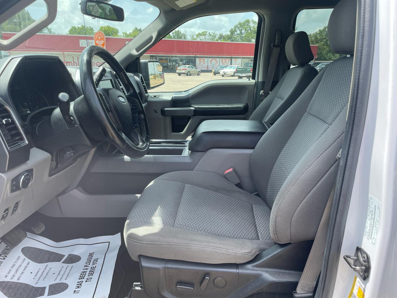 Ford F-150 2WD SuperCrew 139" XLT 2019