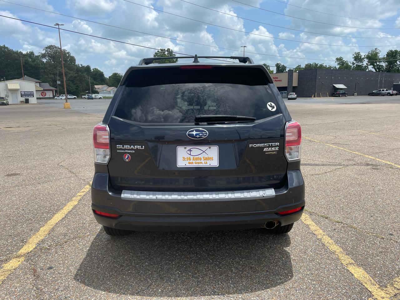 Subaru Forester 2.5i Limited 2017