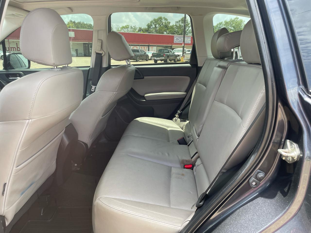 Subaru Forester 2.5i Limited 2017