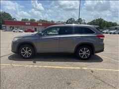 2017 Toyota Highlander 