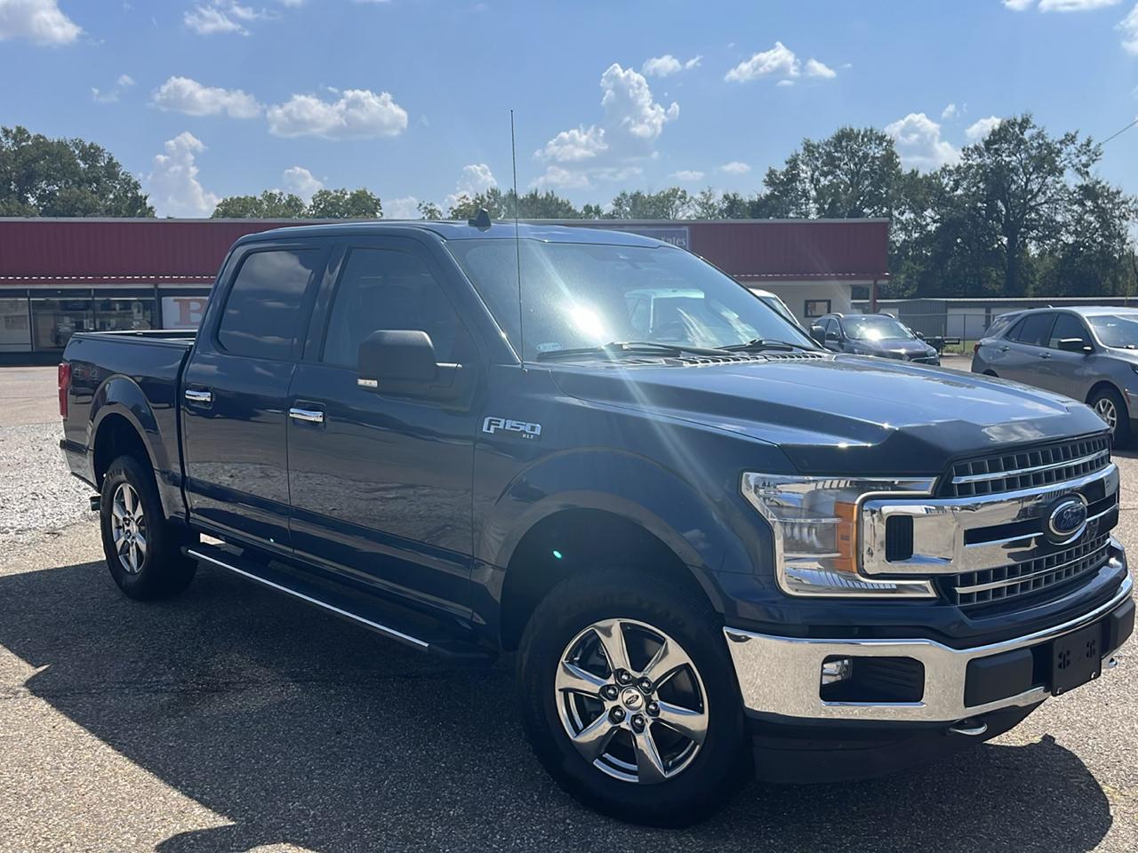 Ford F-150 4WD SuperCrew 139" XLT 2020