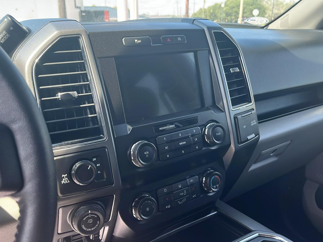 Ford F-150 4WD SuperCrew 139" XLT 2020