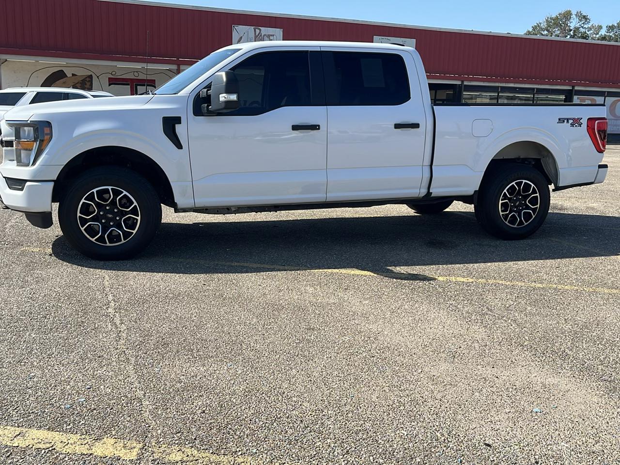 Ford F-150 Lariat SuperCrew 5.5-ft. Bed 4WD 2023
