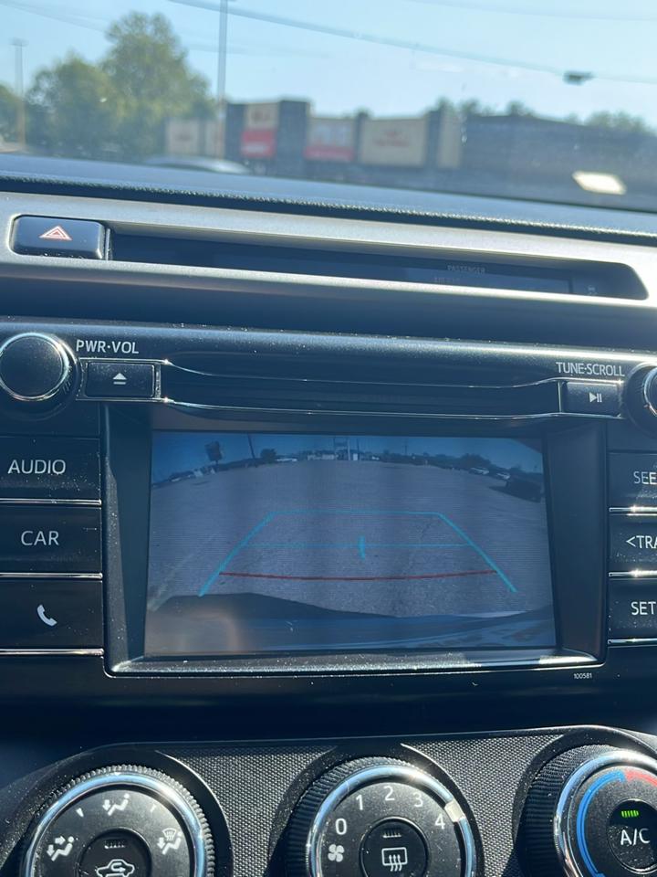 Toyota RAV4 LE FWD 2016