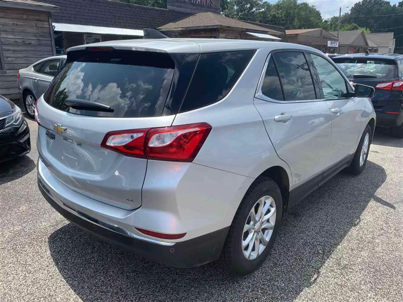 2020 Chevrolet Equinox LT photo 4